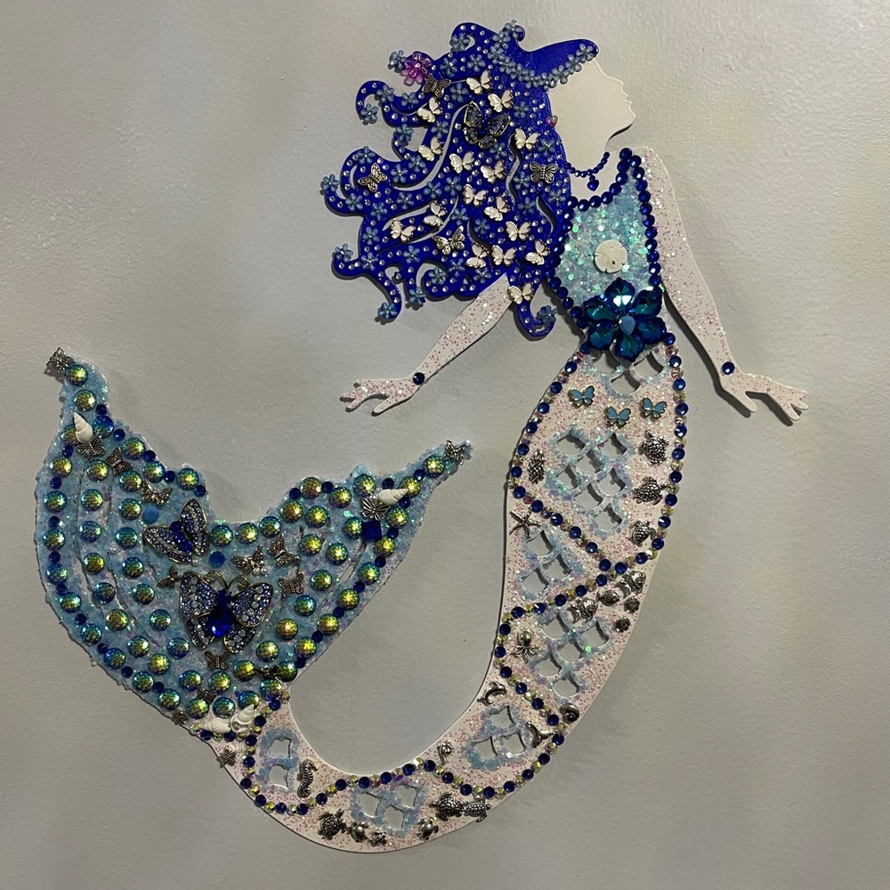 Bejeweled Mermaid Wall Decor Gorgeous one of a kind! 15.5” metal base